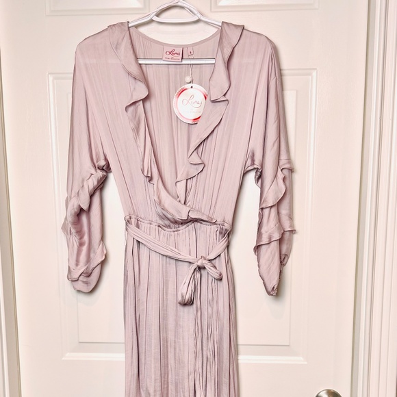 Leona Edminston Dresses & Skirts - NWT Leona By Leona Edmiston Women's Blush Ruffle Wrap Dress Size 8